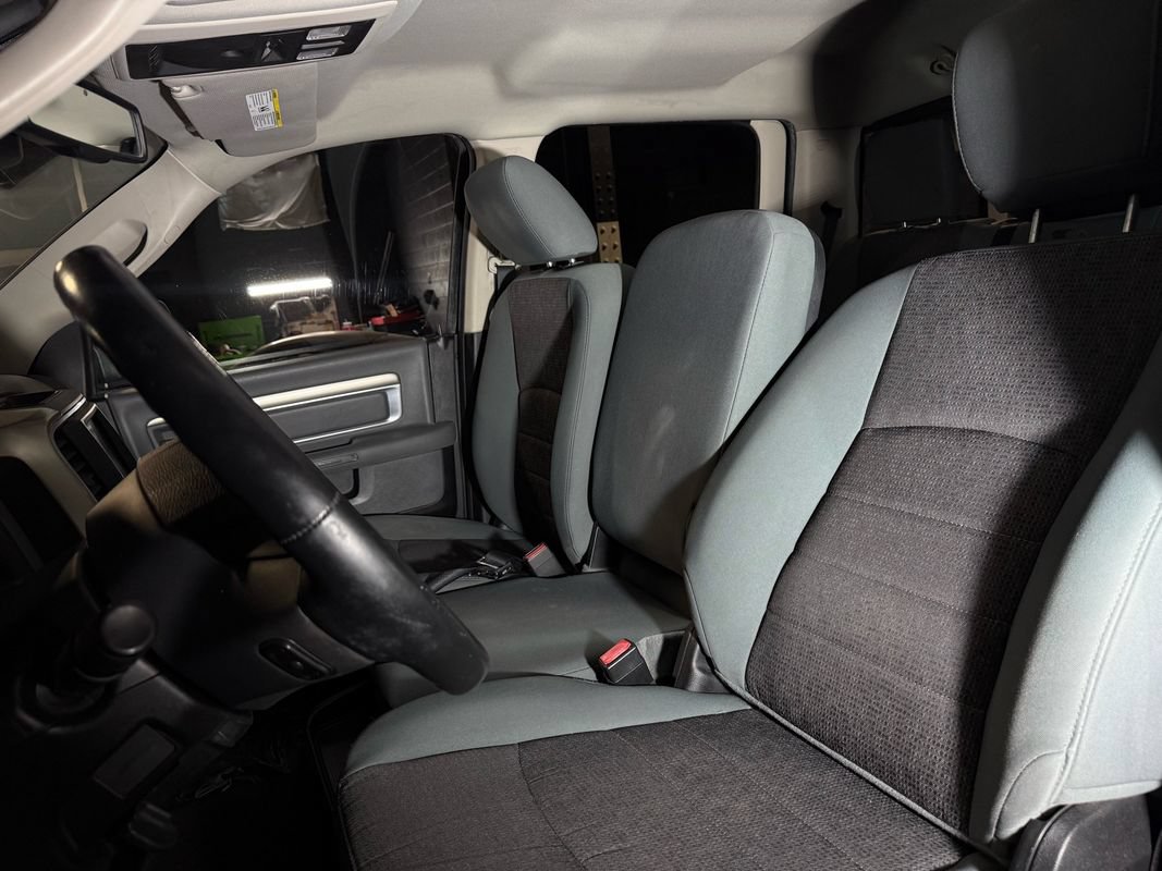 Used 2014 RAM 1500 Classic SLT w/ Luxury Group AWD/4WD image 12