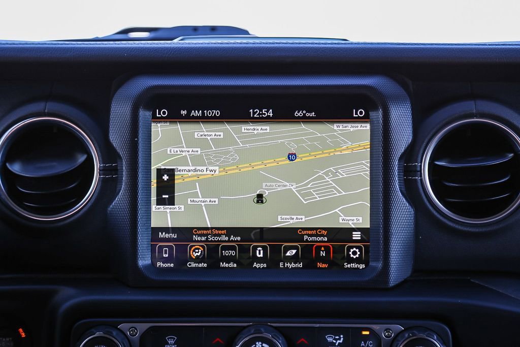 Used 2023 Jeep Wrangler Unlimited Sahara image 15