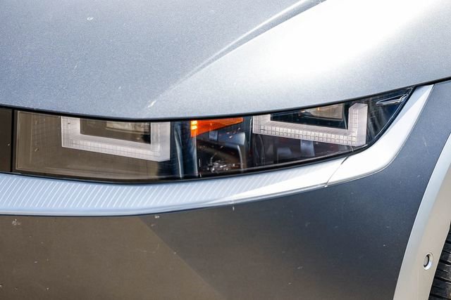 Certified 2023 Hyundai Ioniq 5 Limited AWD/4WD image 8