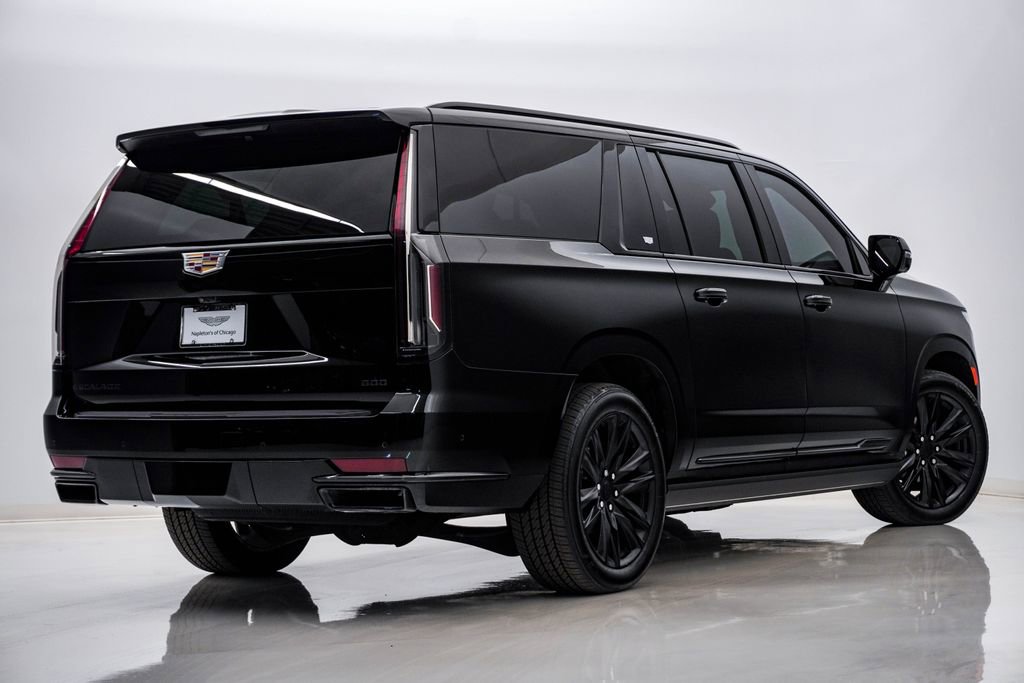 Used 2022 Cadillac Escalade ESV Sport w/ Touring Package AWD/4WD image 9