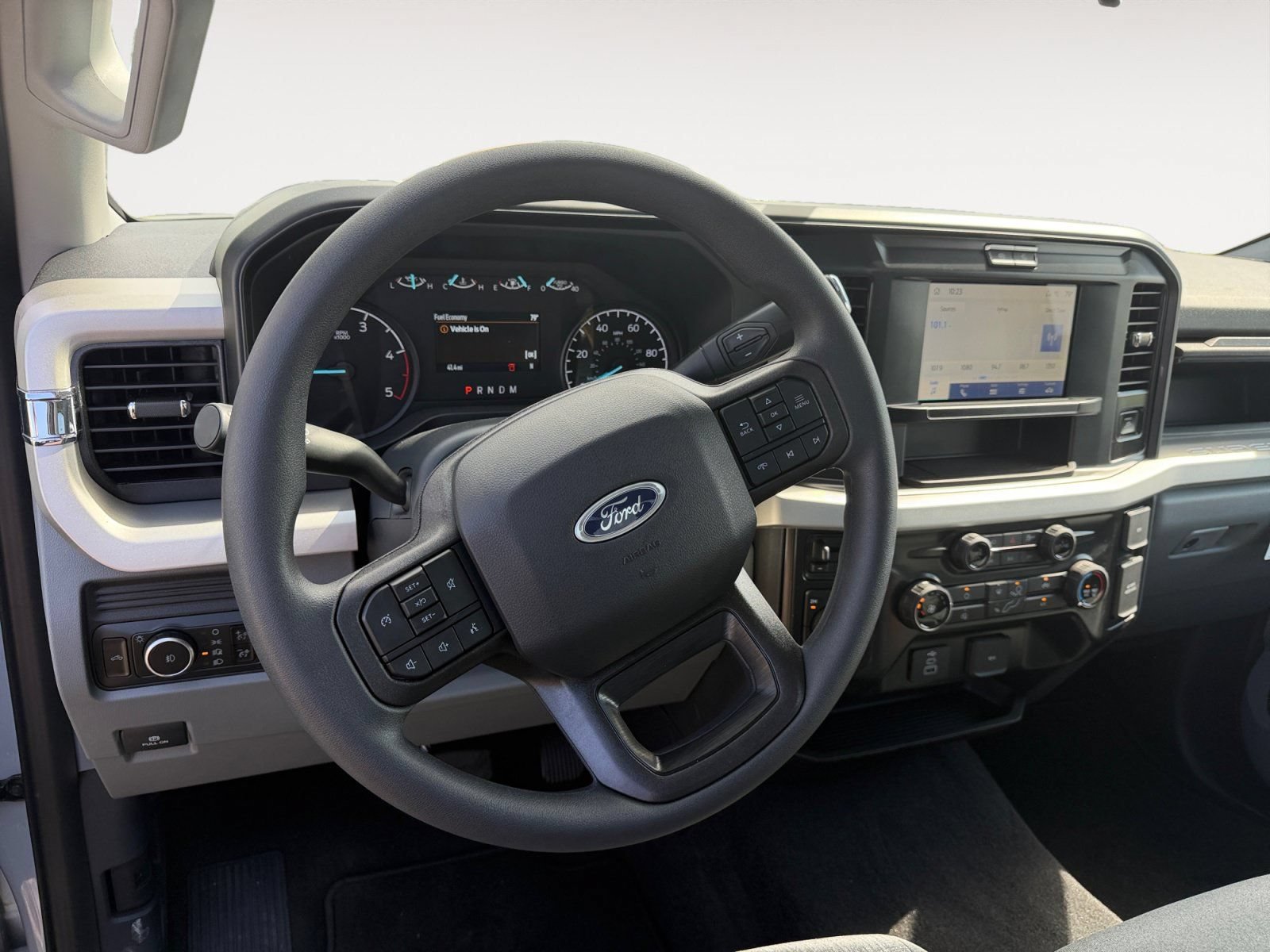 Used 2026 Ford F450 XLT w/ 360-Degree Camera Package AWD/4WD image 12