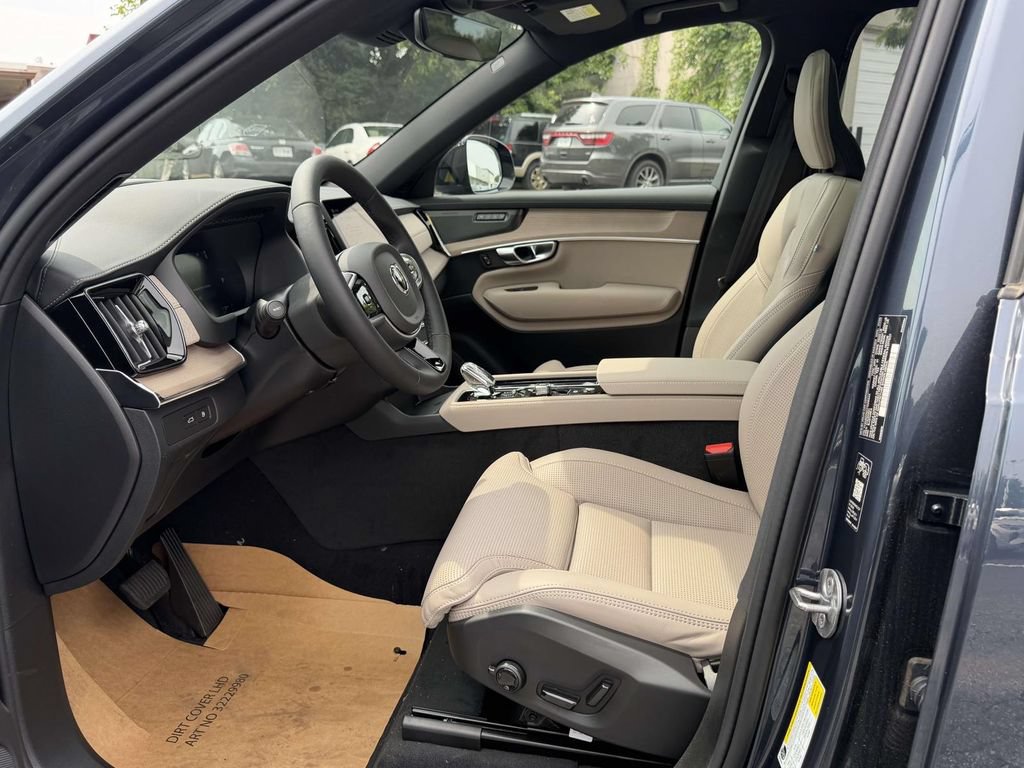 New 2026 Volvo XC90 T8 Ultra w/ Protection Package Premier AWD/4WD image 15