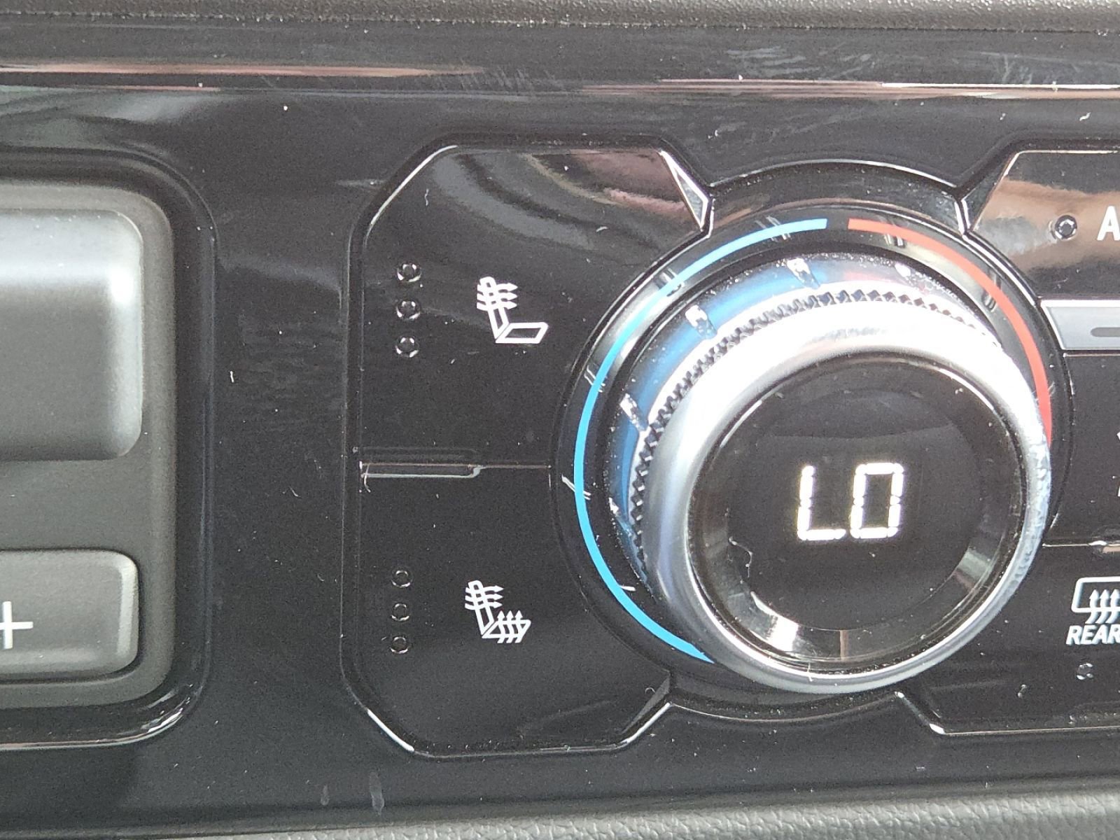 Used 2026 GMC Sierra 1500 Elevation image 8