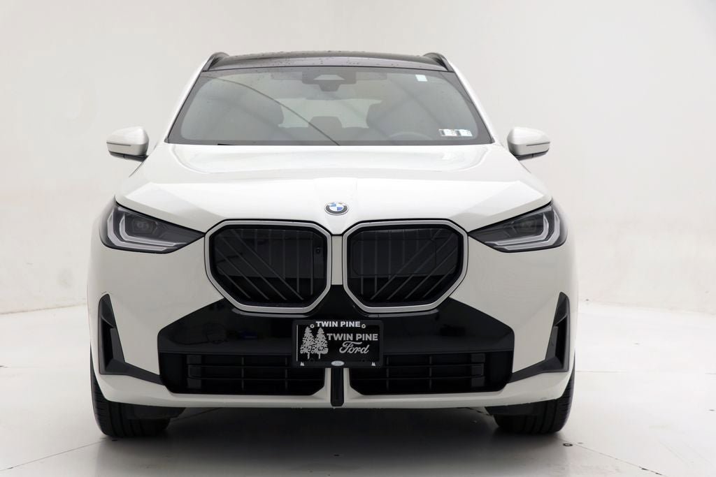 Used 2025 BMW X3 xDrive30i w/ Premium Package AWD/4WD image 4