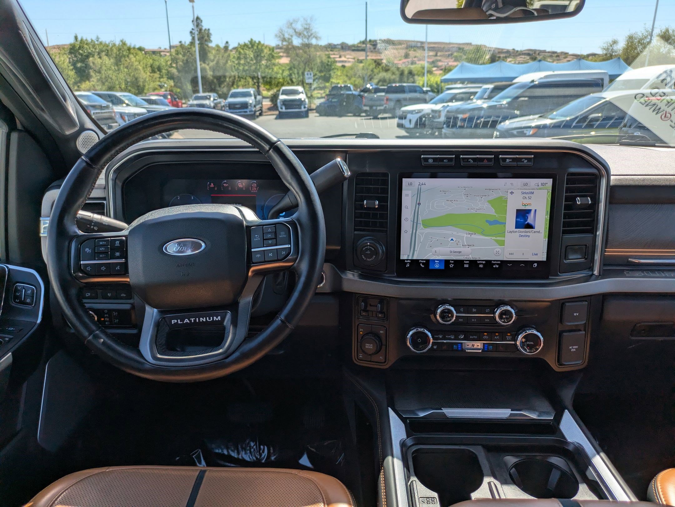 Used 2023 Ford F250 Platinum w/ FX4 Off-Road Package image 29