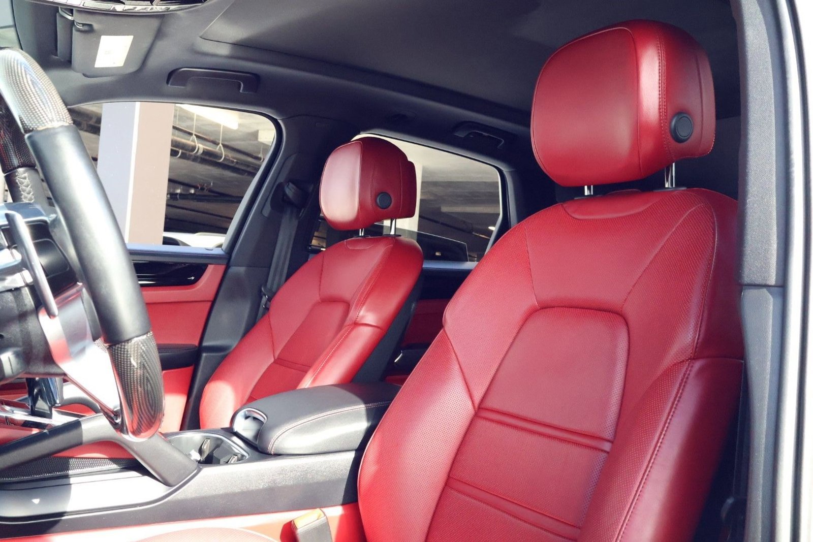 Certified 2023 Porsche Cayenne image 5