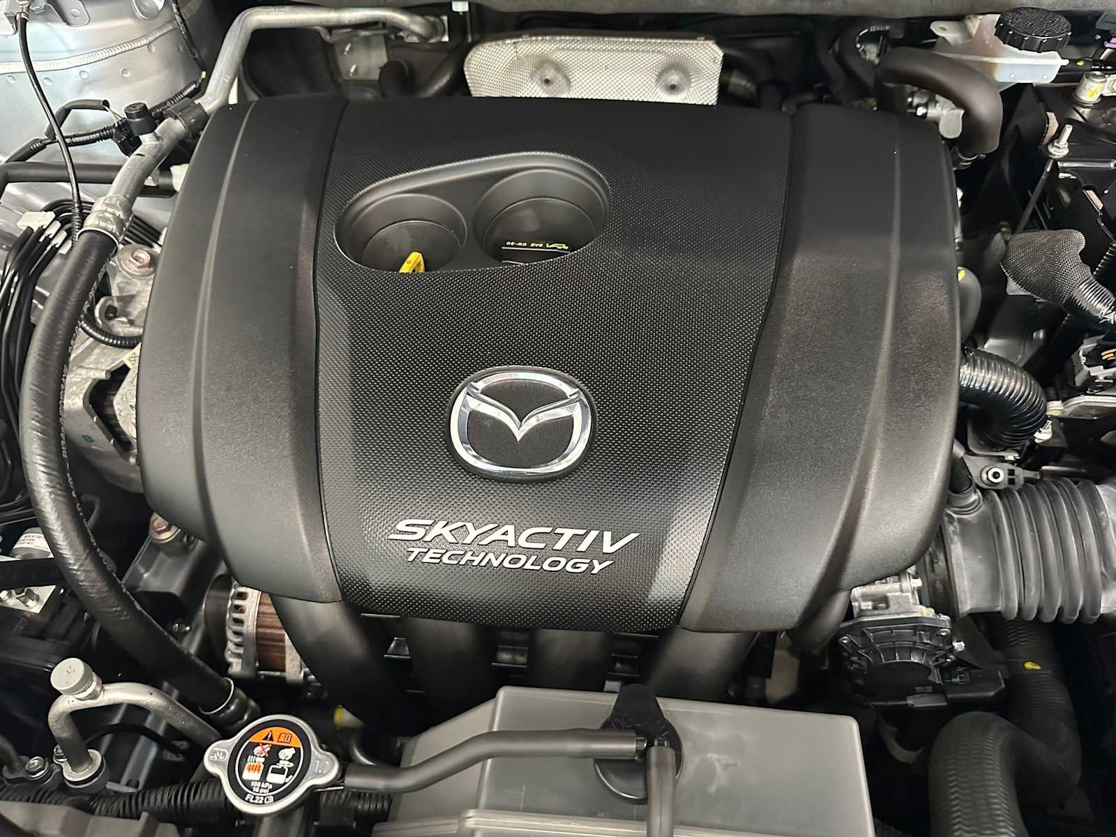 Used 2017 MAZDA CX-5 Touring w/ Preferred Equipment Package image 9