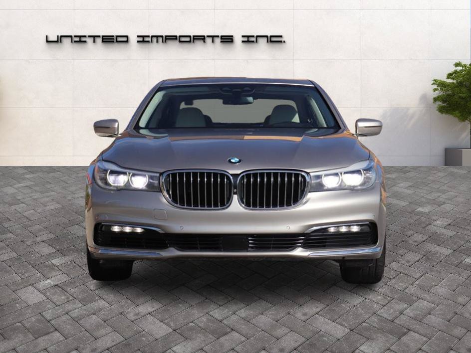 Used 2016 BMW 740i RWD image 2