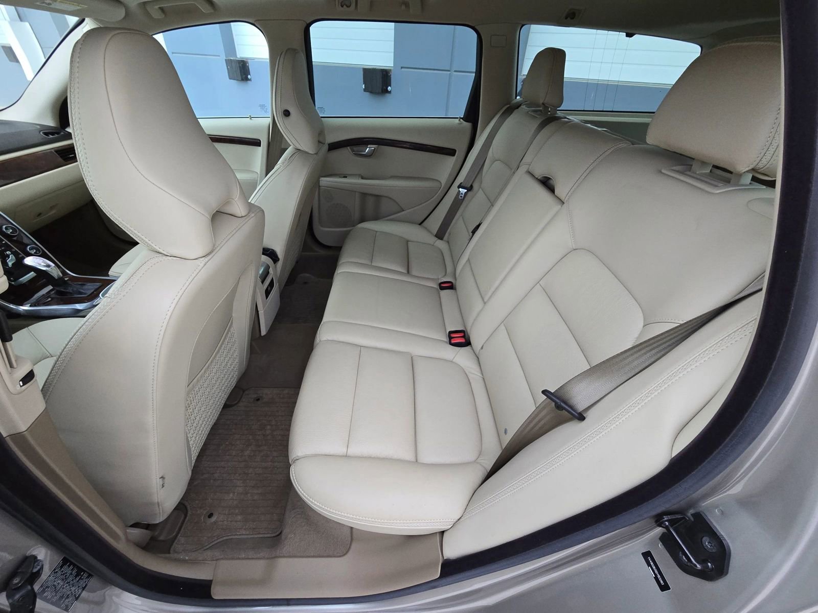 Used 2013 Volvo XC70 T6 image 16