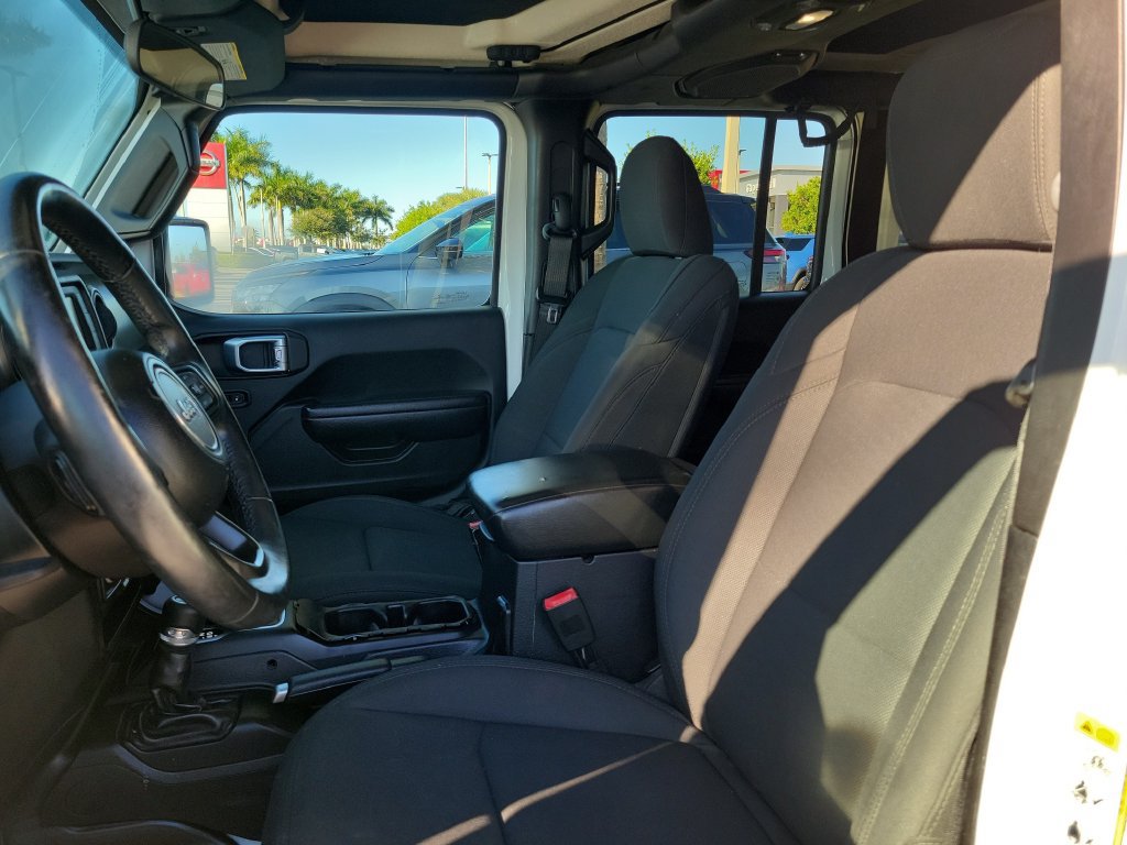 Used 2018 Jeep Wrangler Unlimited Sport S AWD/4WD image 20