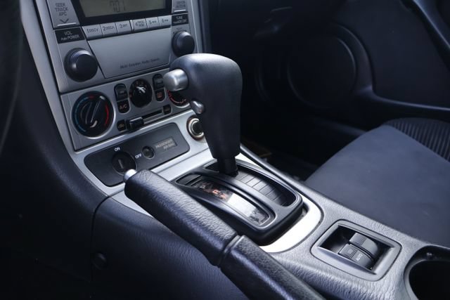 Used 2005 MAZDA MX-5 Miata w/ Convenience Pkg RWD image 16