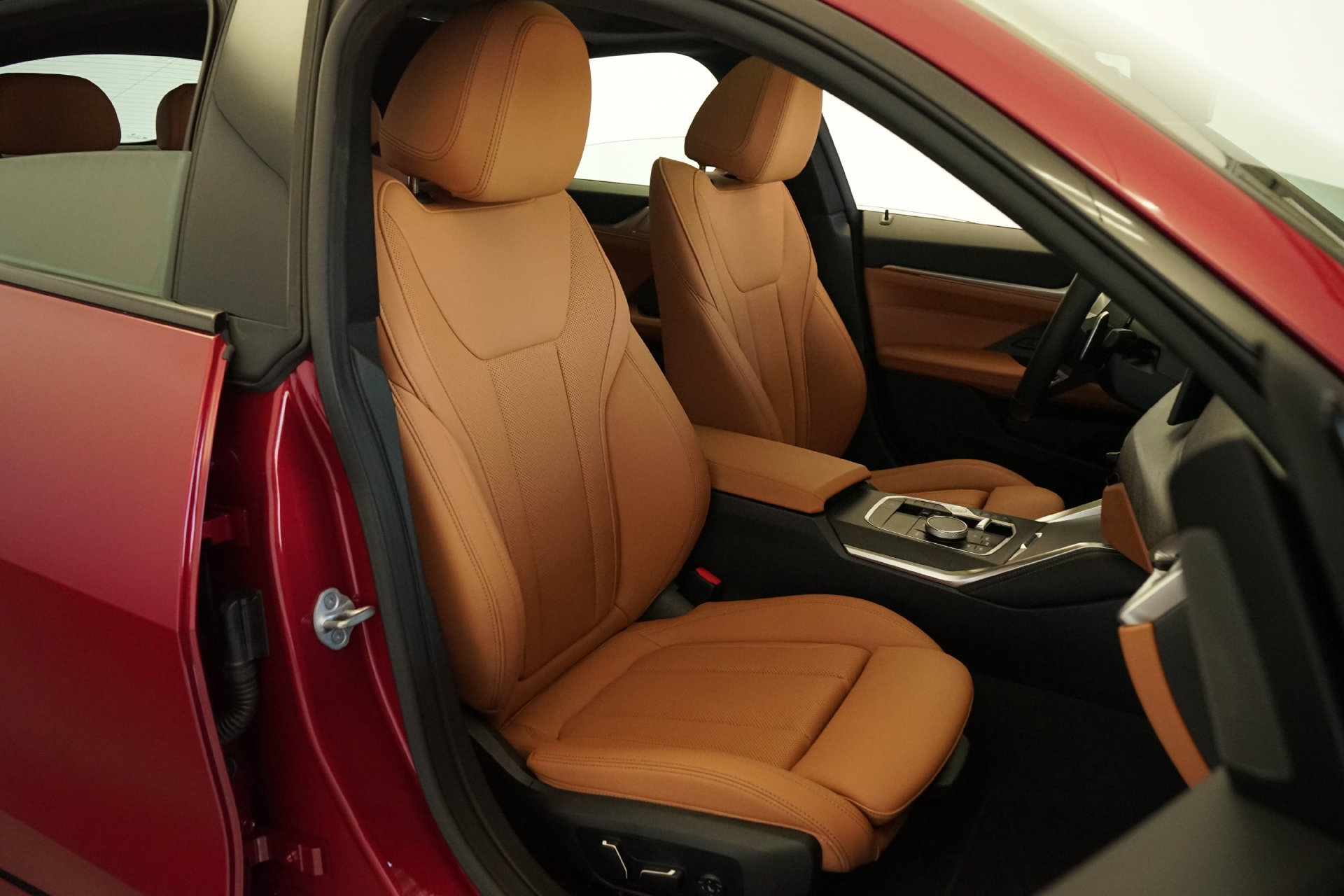 Used 2026 BMW M440i RWD image 4