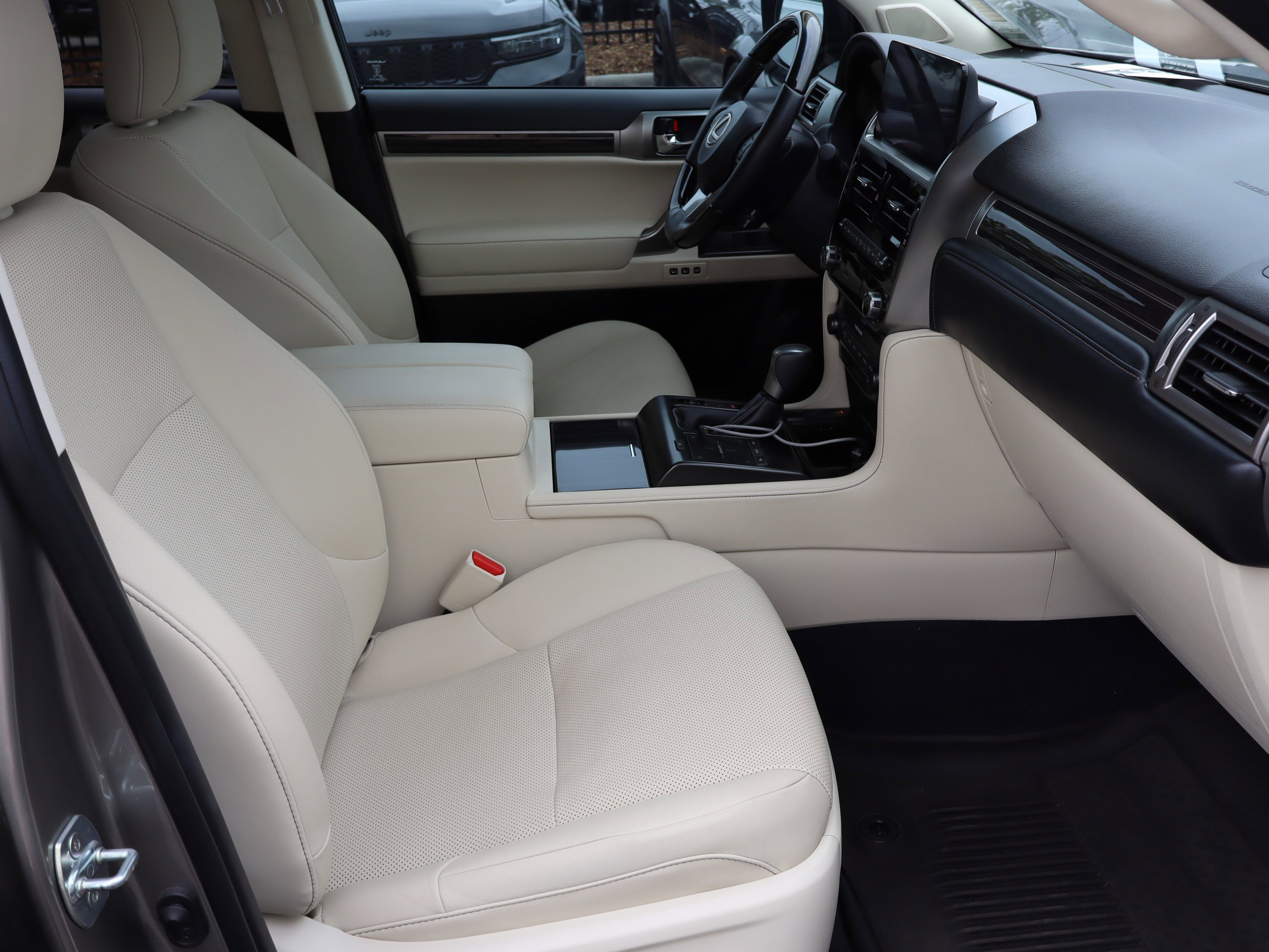 Used 2023 Lexus GX 460 Premium AWD/4WD image 40