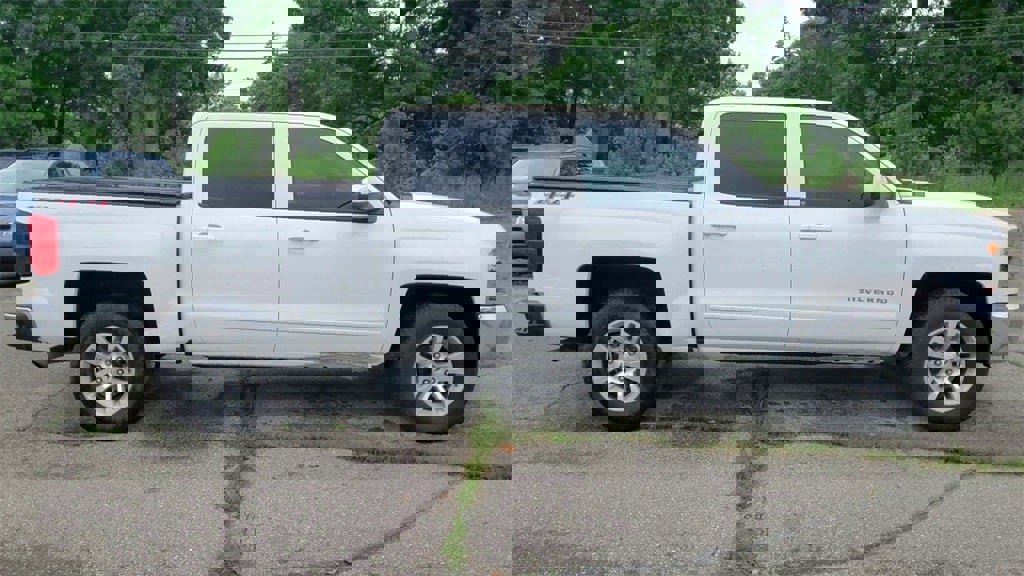 Used 2017 Chevrolet Silverado 1500 LT w/ All Star Edition image 46