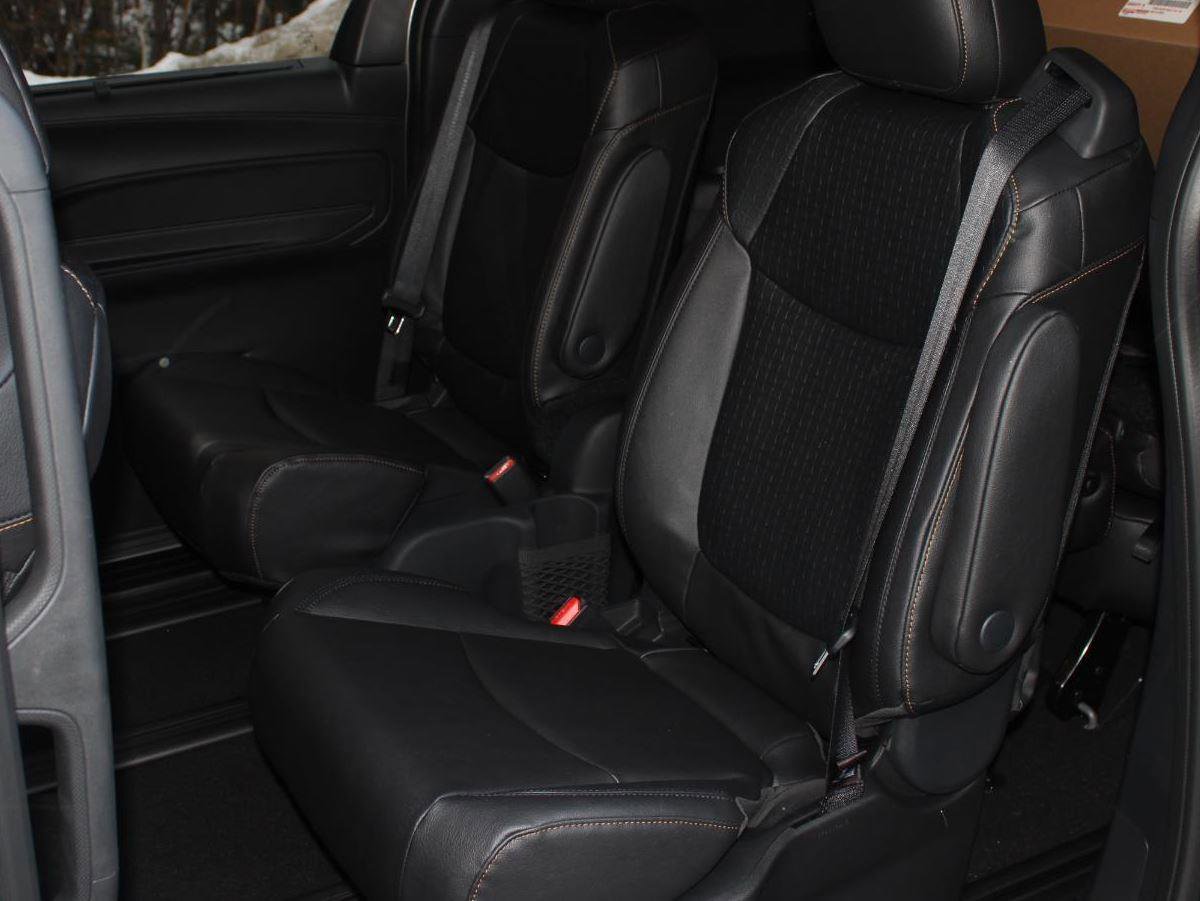 New 2026 Toyota Sienna XLE Woodland Edition image 18