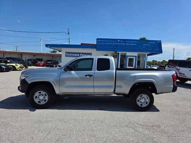 Used 2023 Toyota Tacoma SR5 image 5