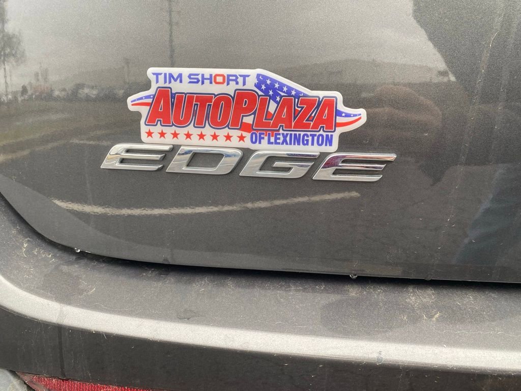 Used 2015 Ford Edge SEL image 16