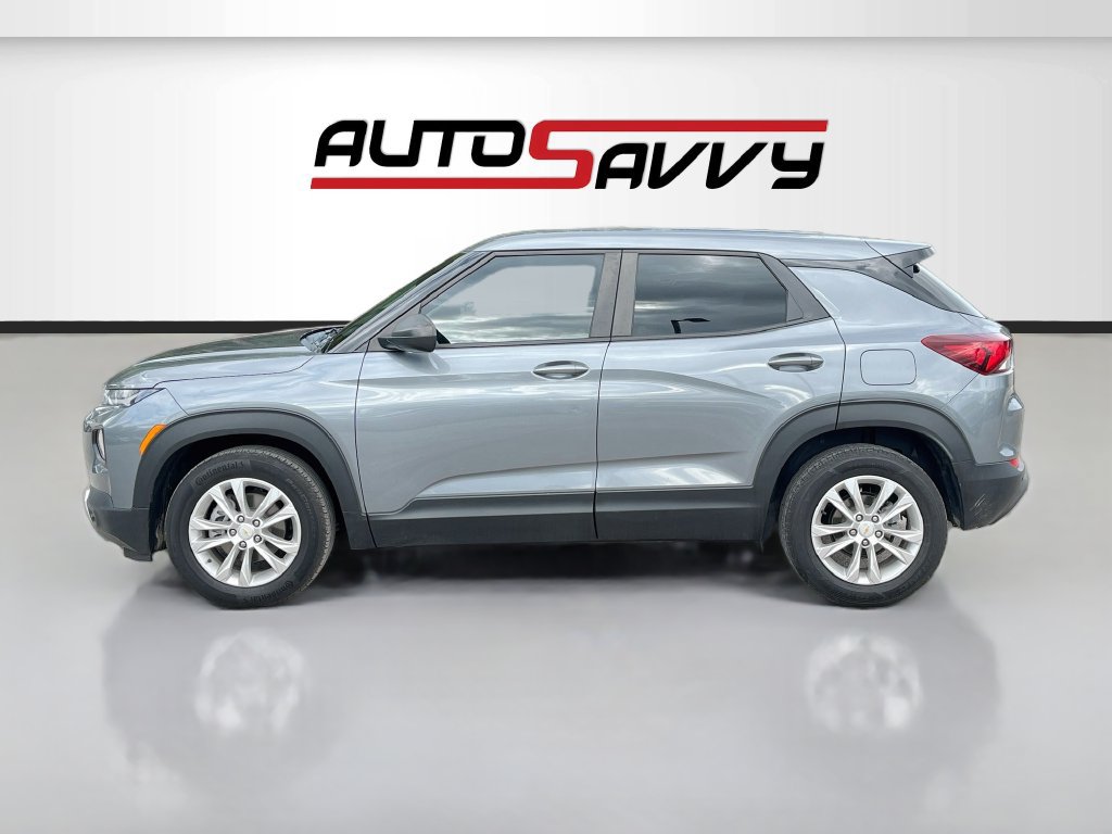 Used 2021 Chevrolet TrailBlazer LS w/ LPO, Blackout Package FWD image 4
