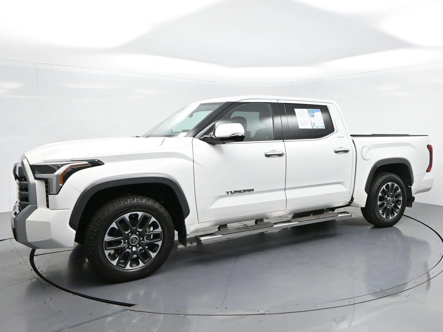 Used 2023 Toyota Tundra Limited AWD/4WD image 4