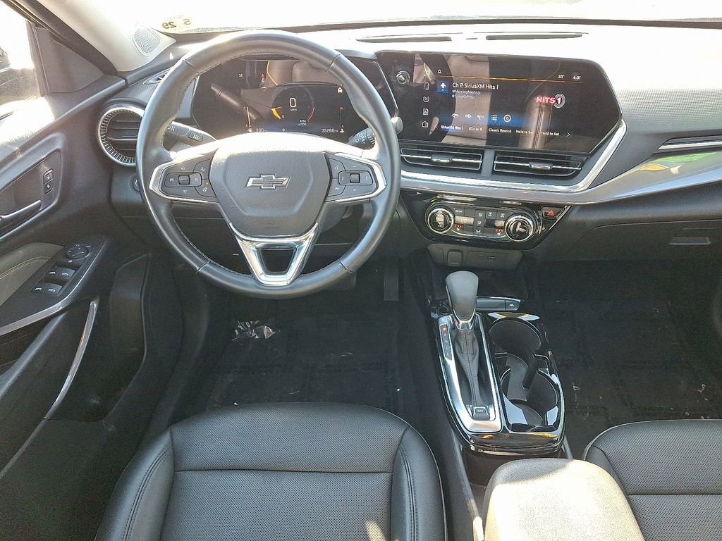 Certified 2025 Chevrolet Trax ACTIV w/ Sunroof Package image 12