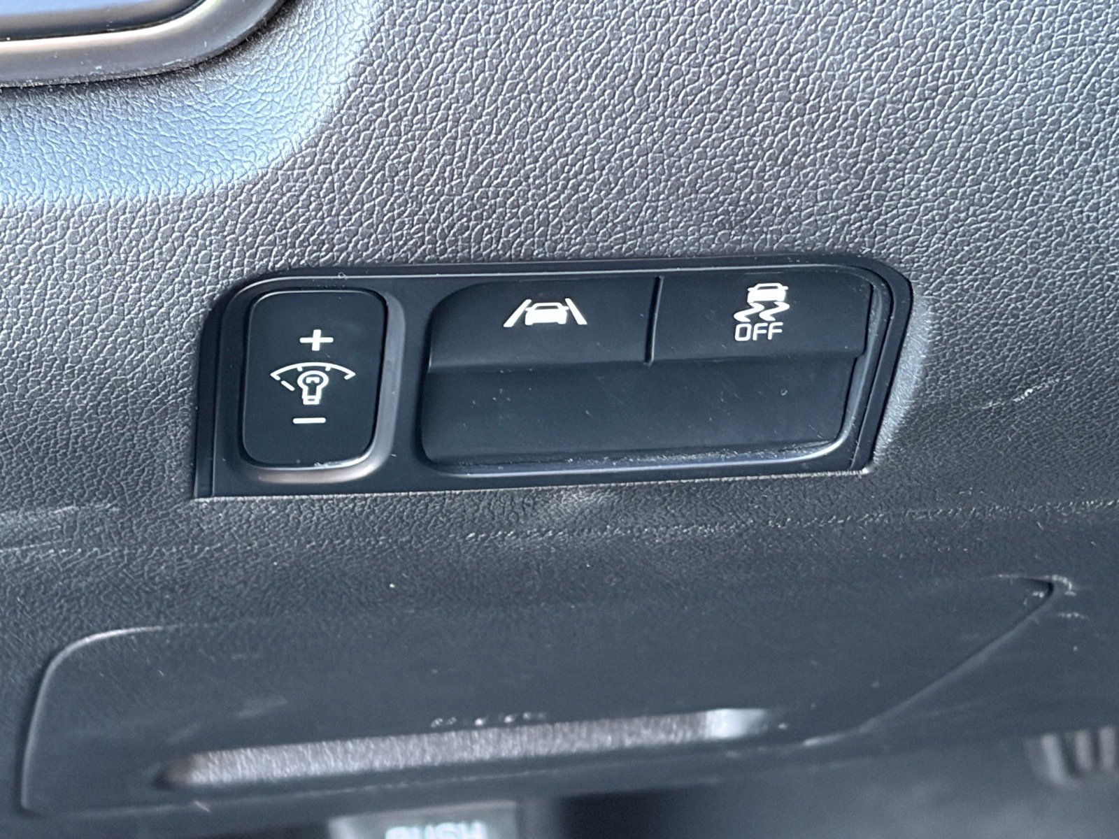 Certified 2023 Kia Sorento LX FWD image 10