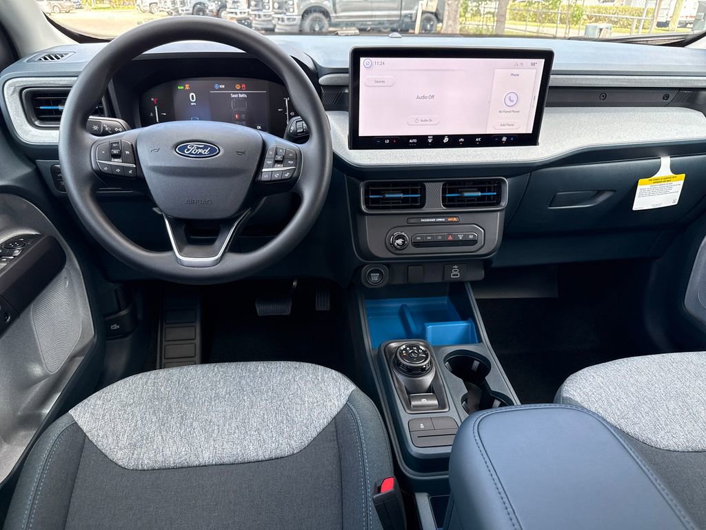 New 2025 Ford Maverick XLT image 4