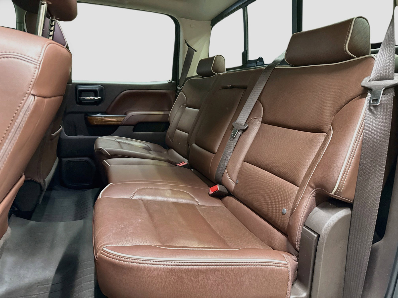 Used 2017 Chevrolet Silverado 2500 High Country w/ Duramax Plus Package AWD/4WD image 28