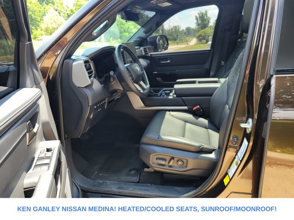 Used 2025 Toyota Tundra Limited AWD/4WD image 40