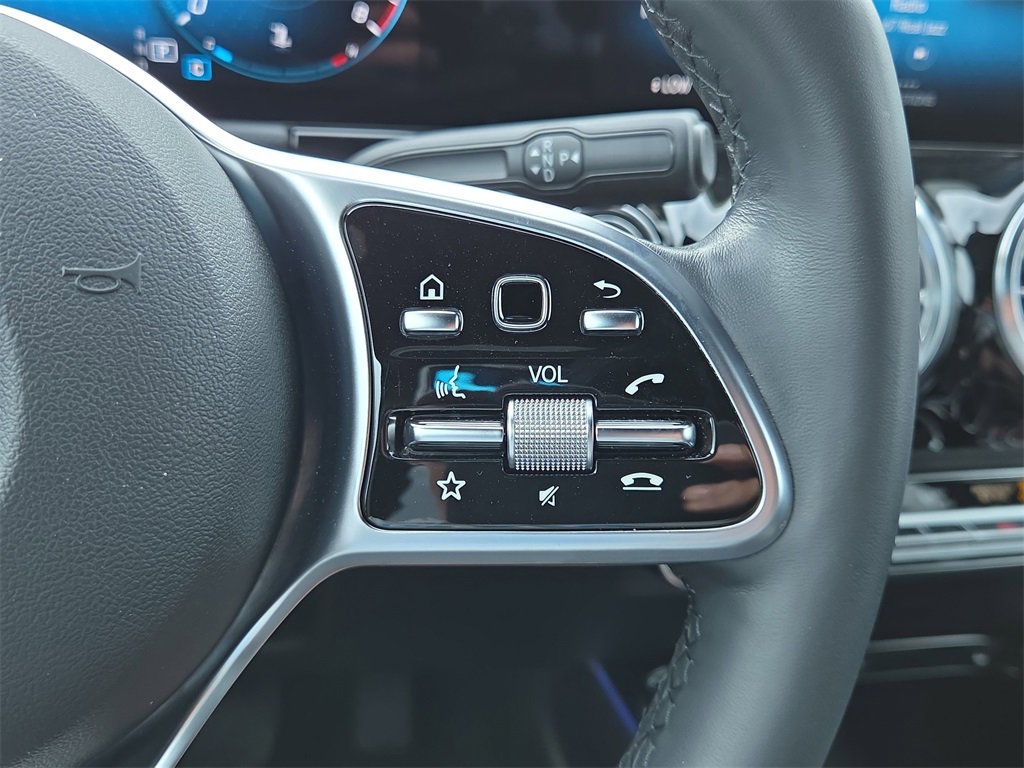 Certified 2023 Mercedes-Benz GLA 250 4MATIC w/ Premium Package image 22