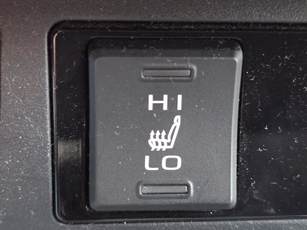 Used 2023 Toyota RAV4 XLE Premium AWD/4WD image 14