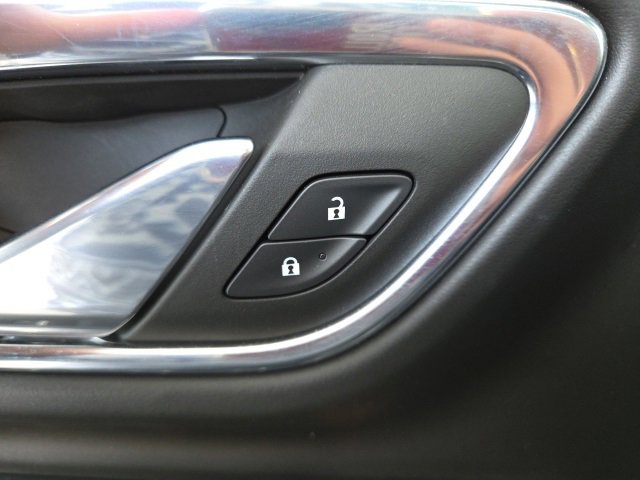 Used 2023 Chevrolet Tahoe High Country image 62