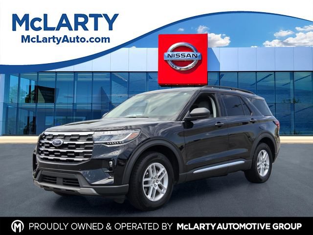 Used 2025 Ford Explorer Active w/ Active Comfort Package RWD image 1