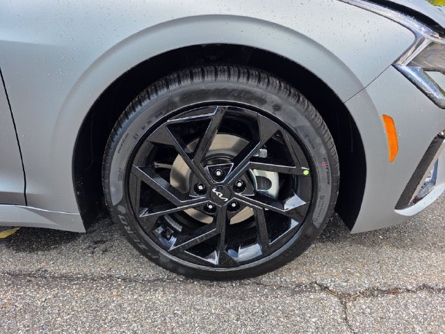 New 2027 Kia K5 GT-Line FWD image 11