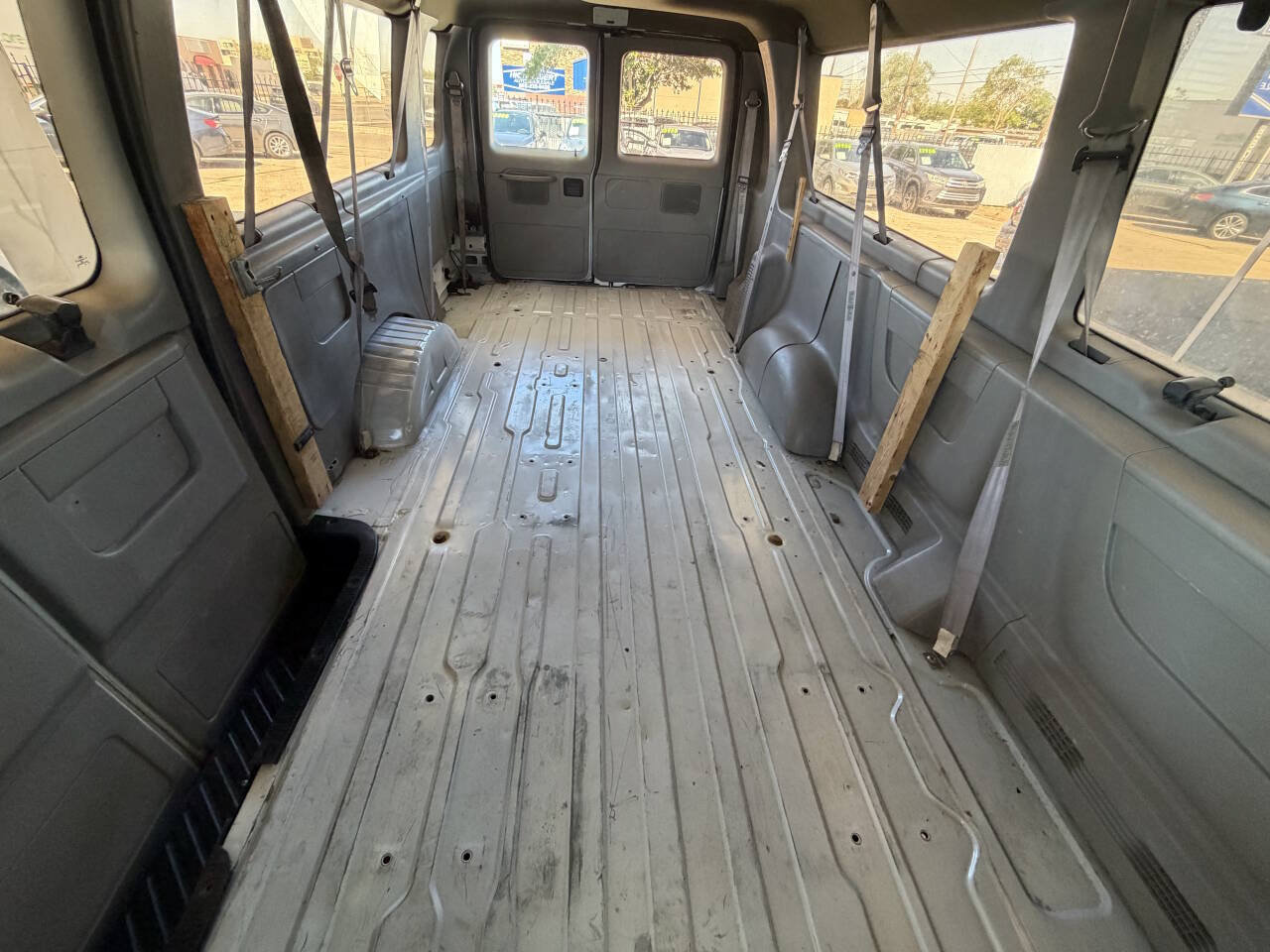Used 1997 Ford E-350 and Econoline 350 XL RWD image 18