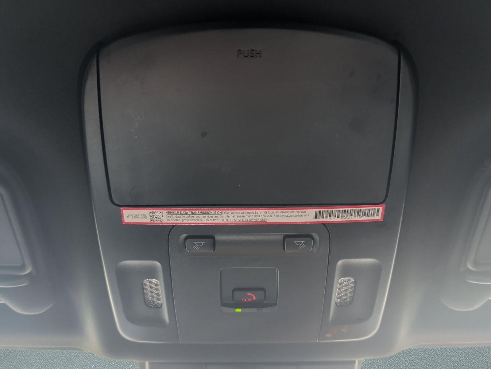 Used 2025 Toyota Camry SE w/ Convenience Package FWD image 22