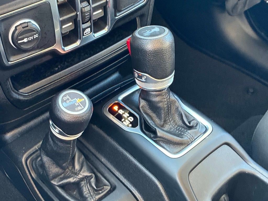Used 2023 Jeep Wrangler Unlimited Sport AWD/4WD image 26