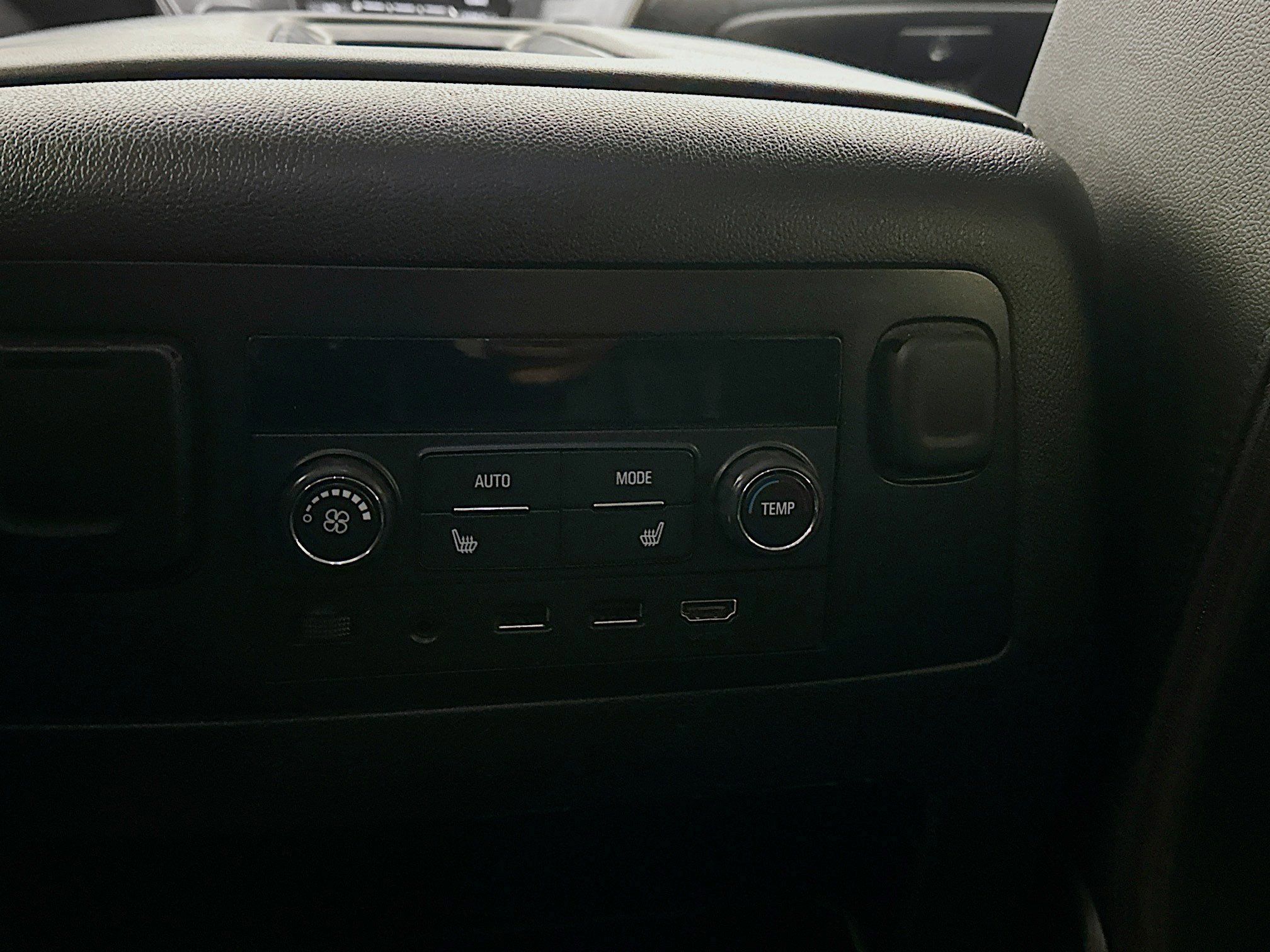 Used 2017 Chevrolet Tahoe LT image 27