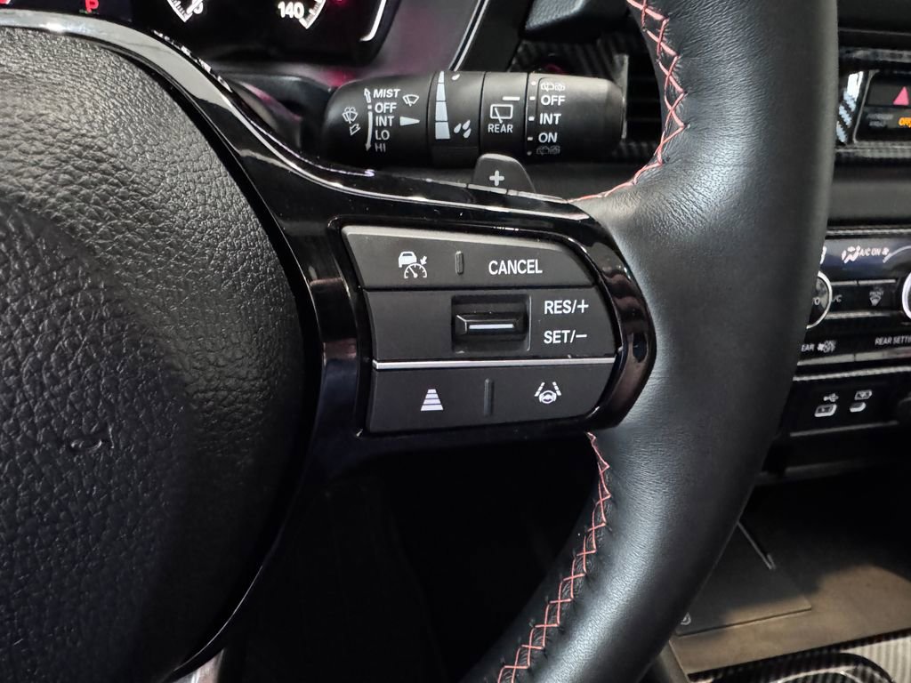 Used 2025 Honda Pilot TrailSport image 15