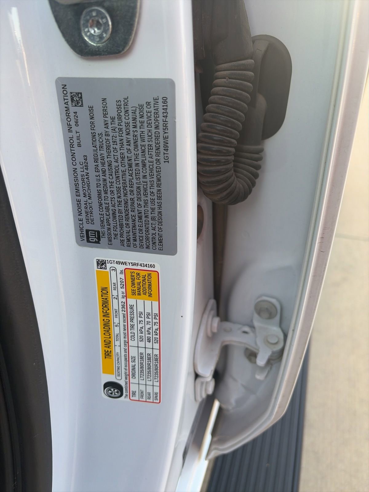 Used 2024 GMC Sierra 3500 Denali w/ Denali Reserve Package image 25