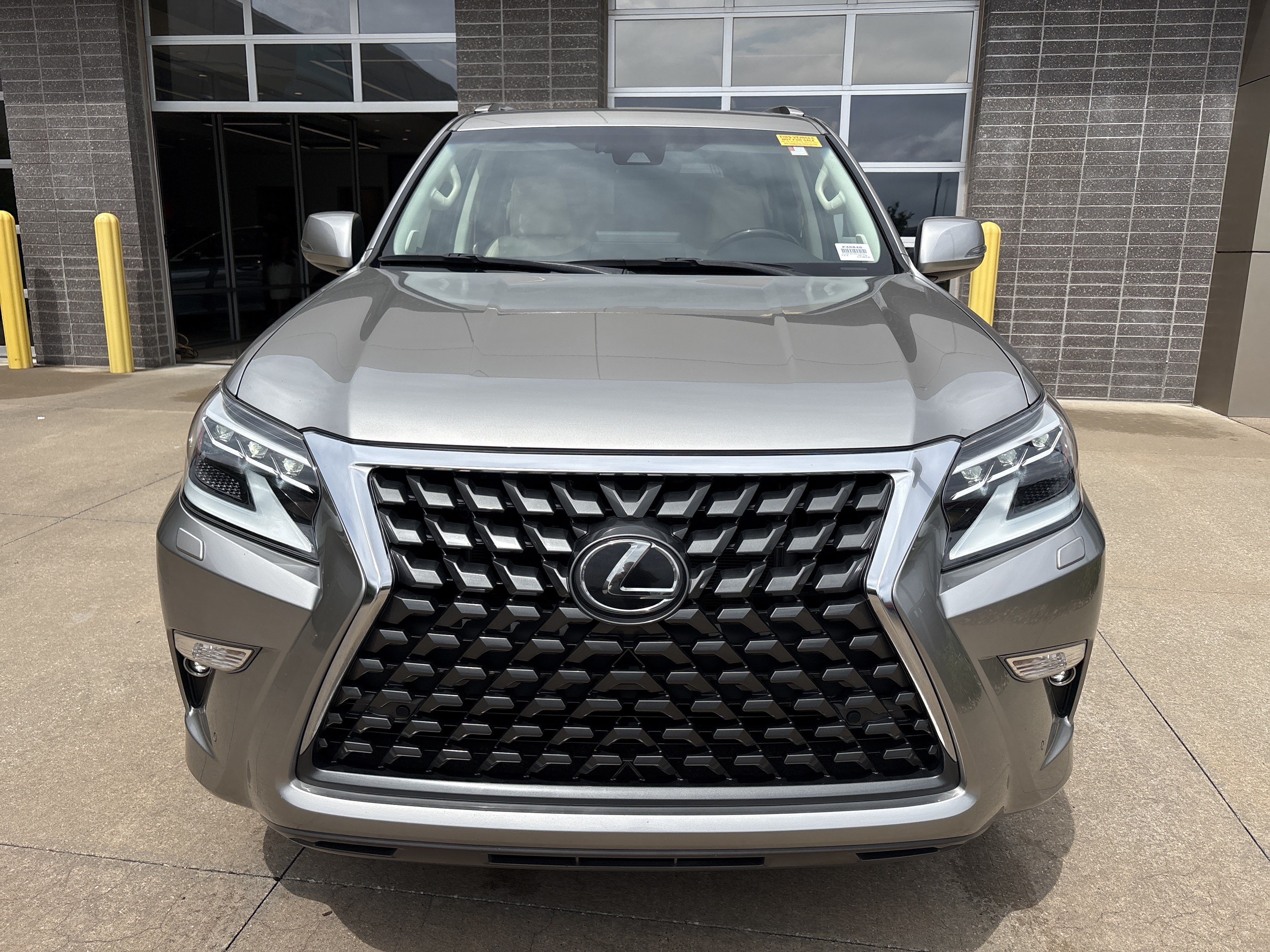 Used 2023 Lexus GX 460 Premium AWD/4WD image 3