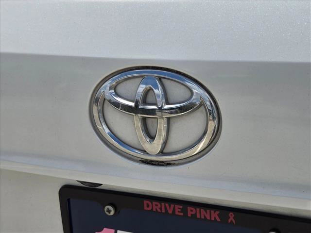 Used 2022 Toyota Highlander XLE FWD image 19