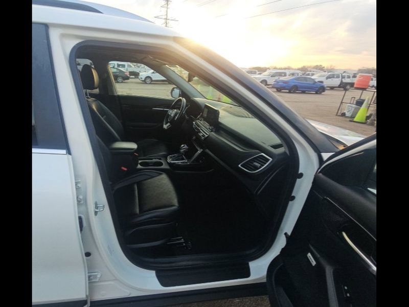 Used 2021 Kia Seltos SX w/ SX Sunroof Package image 30