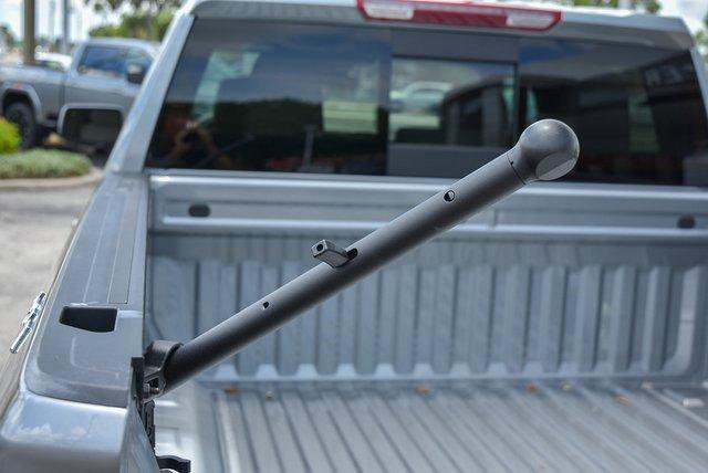 New 2025 GMC Sierra 1500 SLE w/ Preferred Package image 19