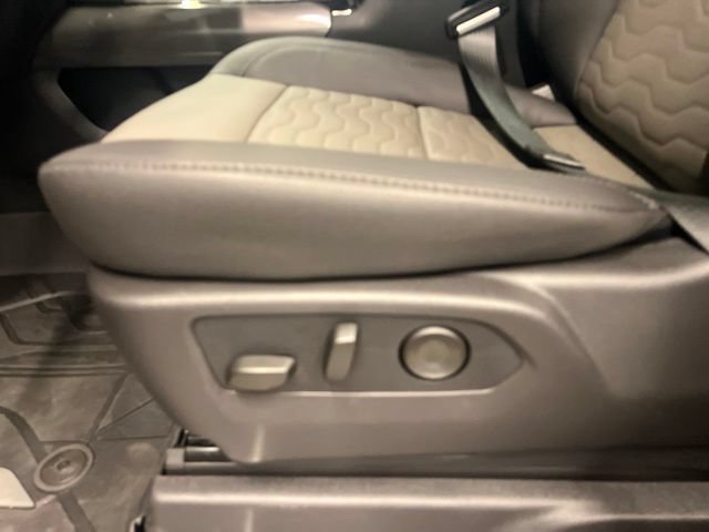 New 2026 Chevrolet Silverado 2500 ZR2 AWD/4WD image 23