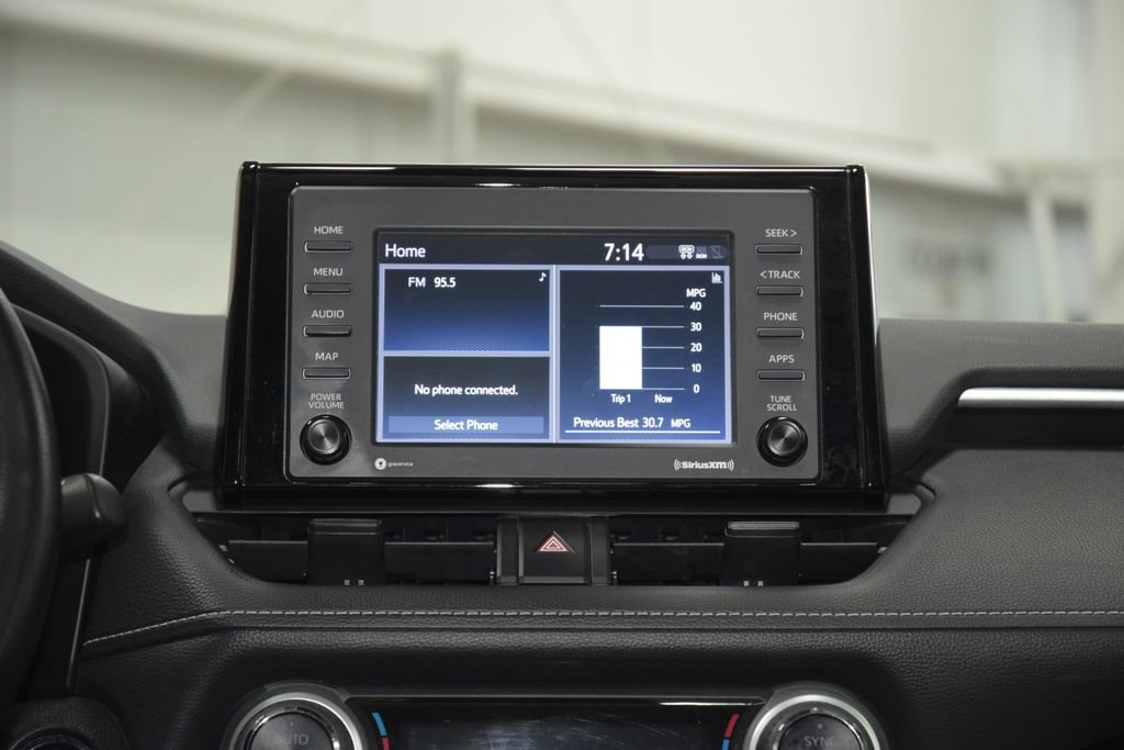 Used 2022 Toyota RAV4 XLE FWD image 28