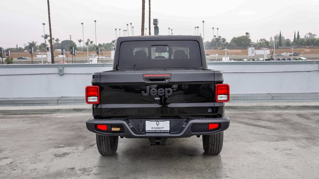 New 2026 Jeep Gladiator Sport AWD/4WD image 8