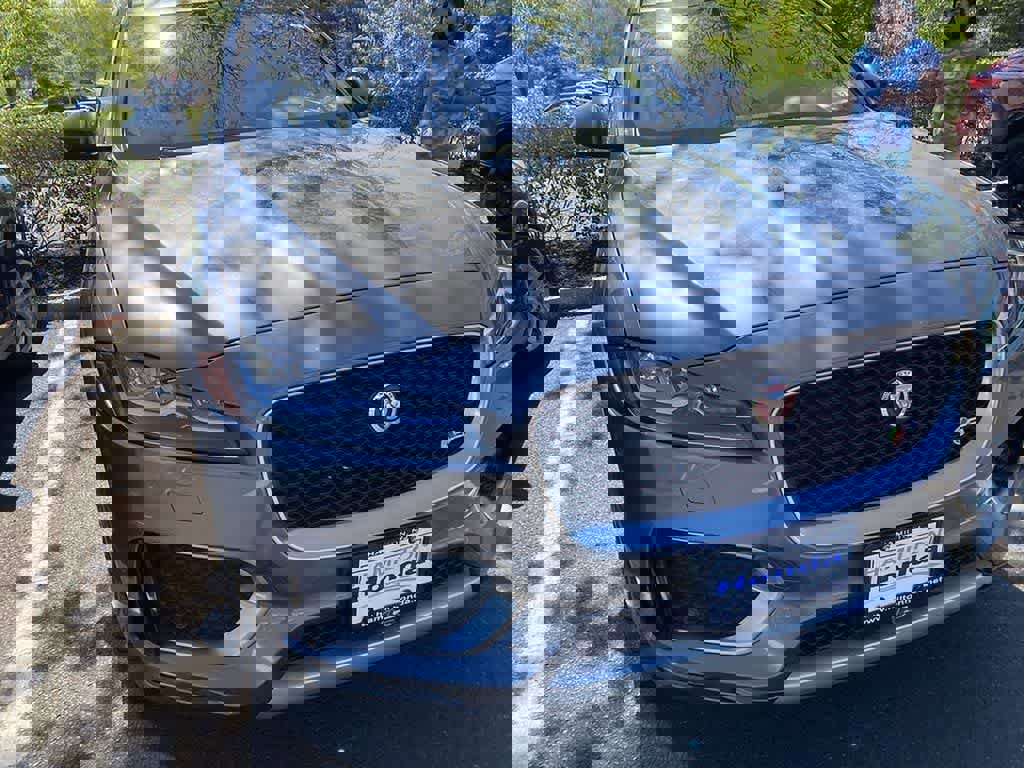 Used 2019 Jaguar F-PACE S AWD/4WD image 4