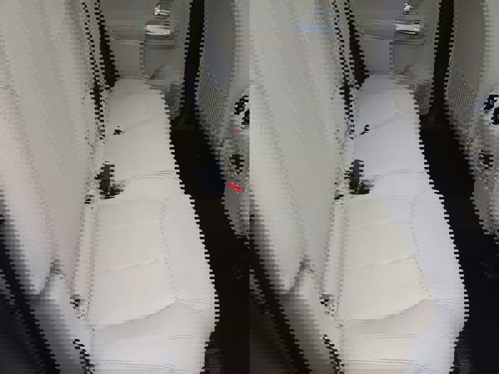 Used 2022 Mercedes-Benz GLB 250 image 20