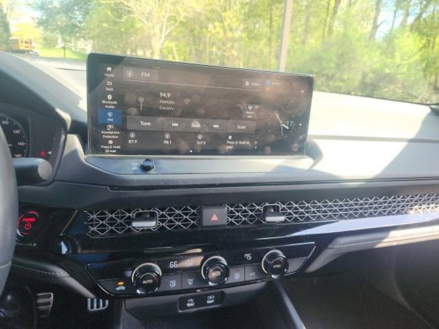 Used 2023 Honda Accord Sport image 16