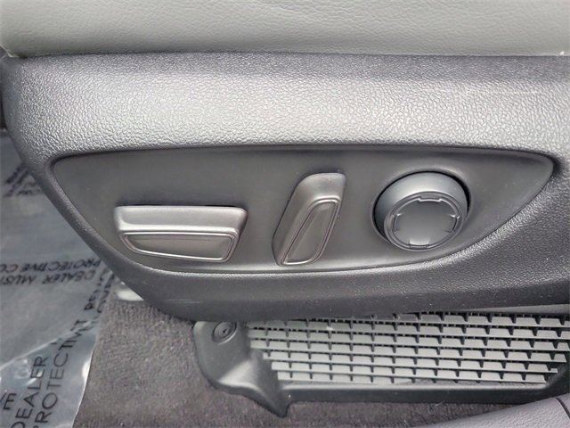 Used 2022 Toyota Sienna XLE image 18
